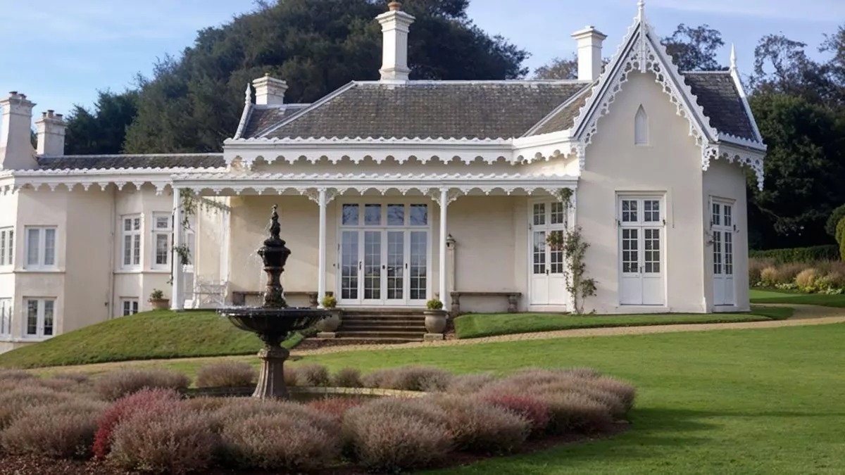 أديلايد كوتيدج" في وندسور