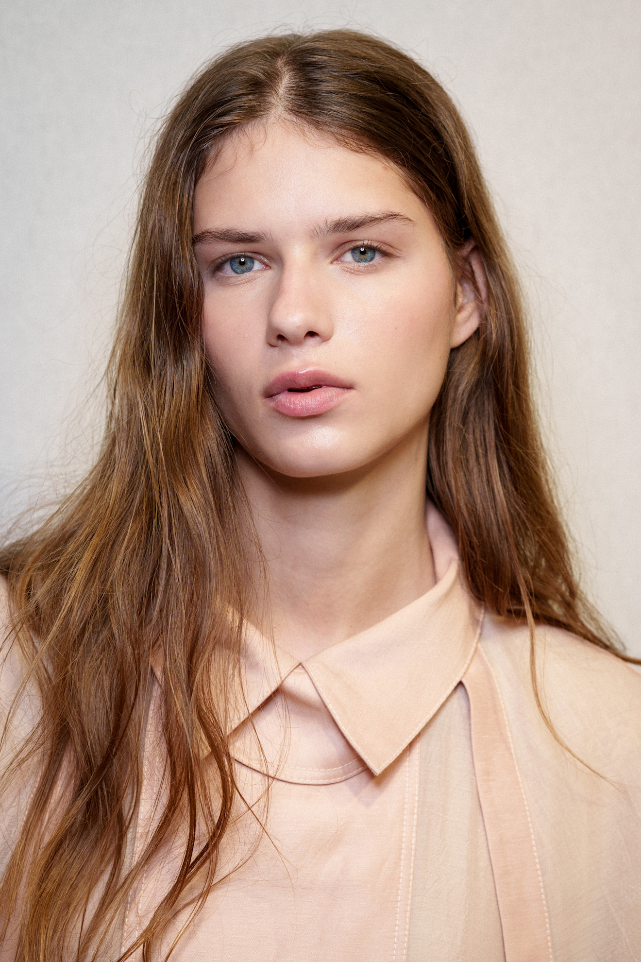 سيروم العين لاخفاء الهالات السوداء