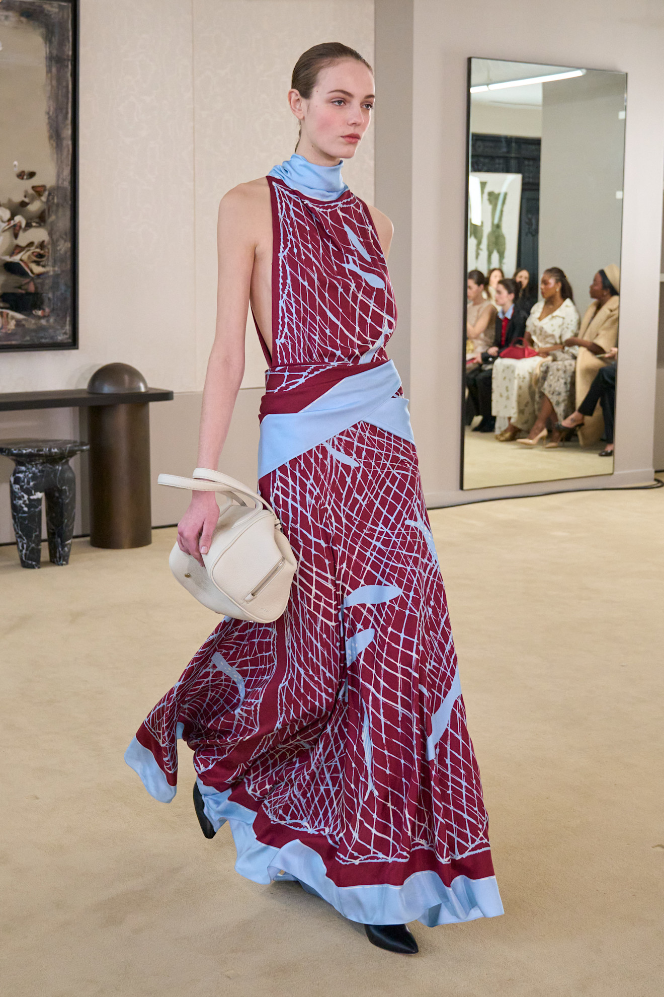Altuzarraنقوش الوشاح مع الفساتين