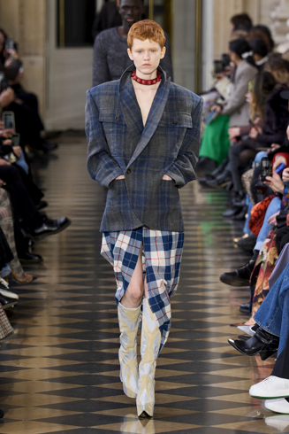ندرياس كرونثالر فور فيفيين ويستوود" ANDREAS KRONTHALER FOR VIVIENNE WESTWOOD