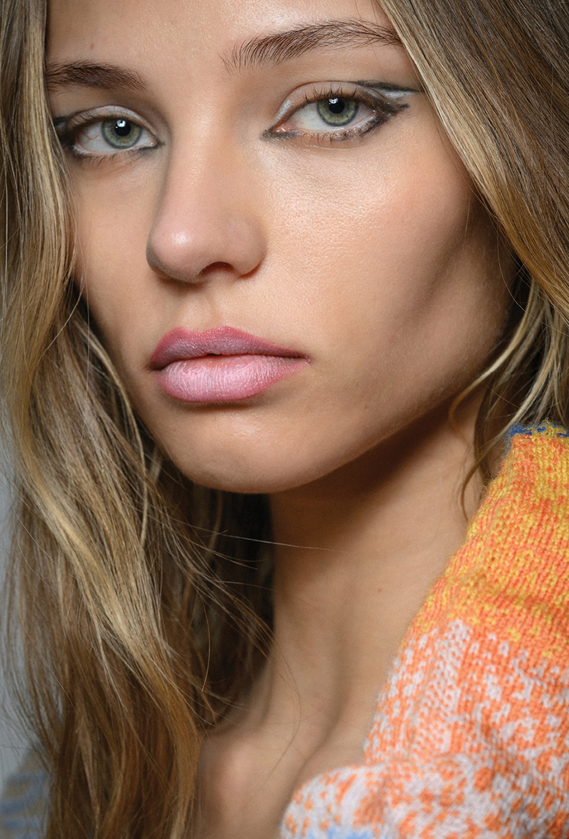 عارضة دار  Andreas Kronthaler for Vivienne Westwood