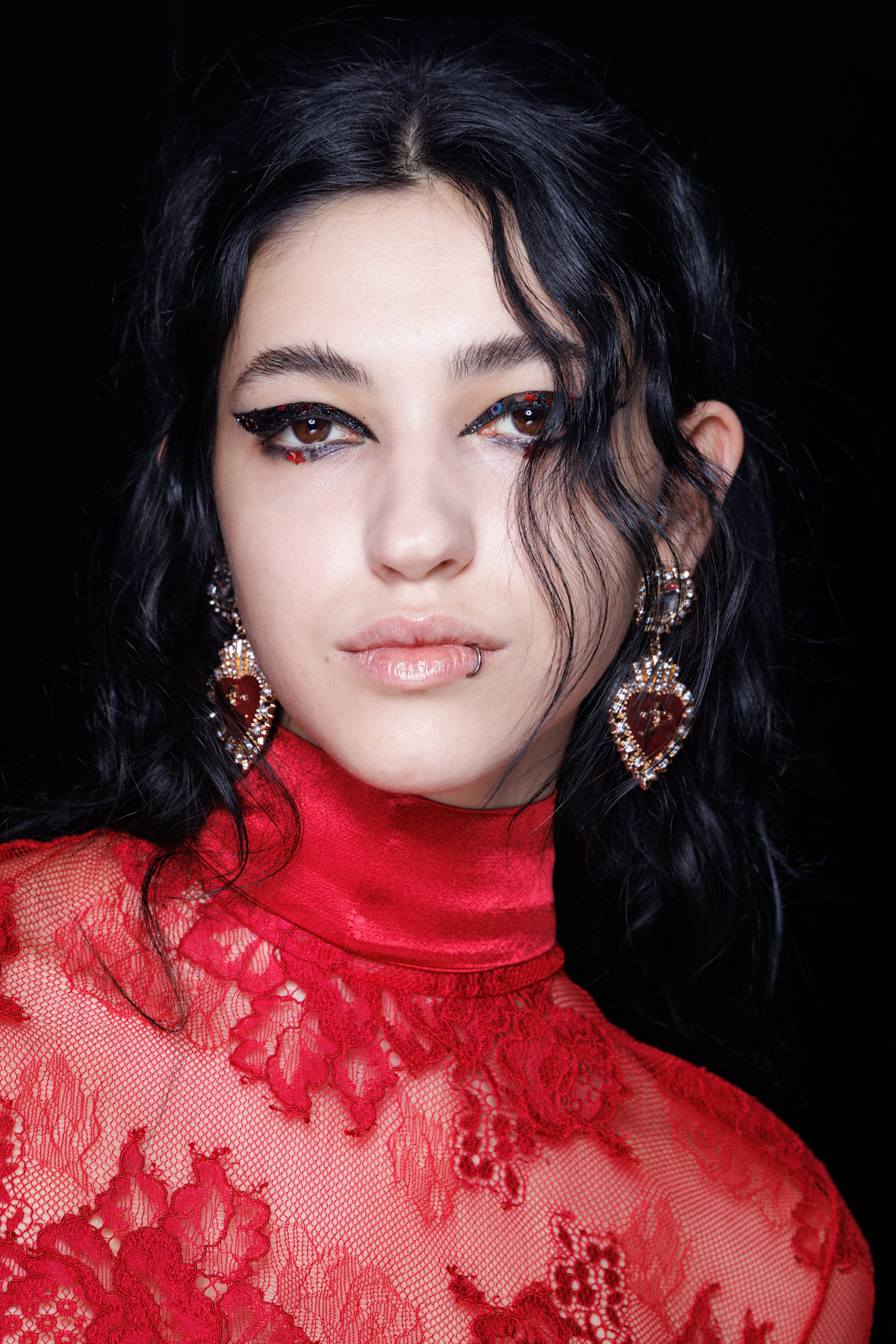 هل تؤثر الإطلالة اليومية على الثقة بالنفس