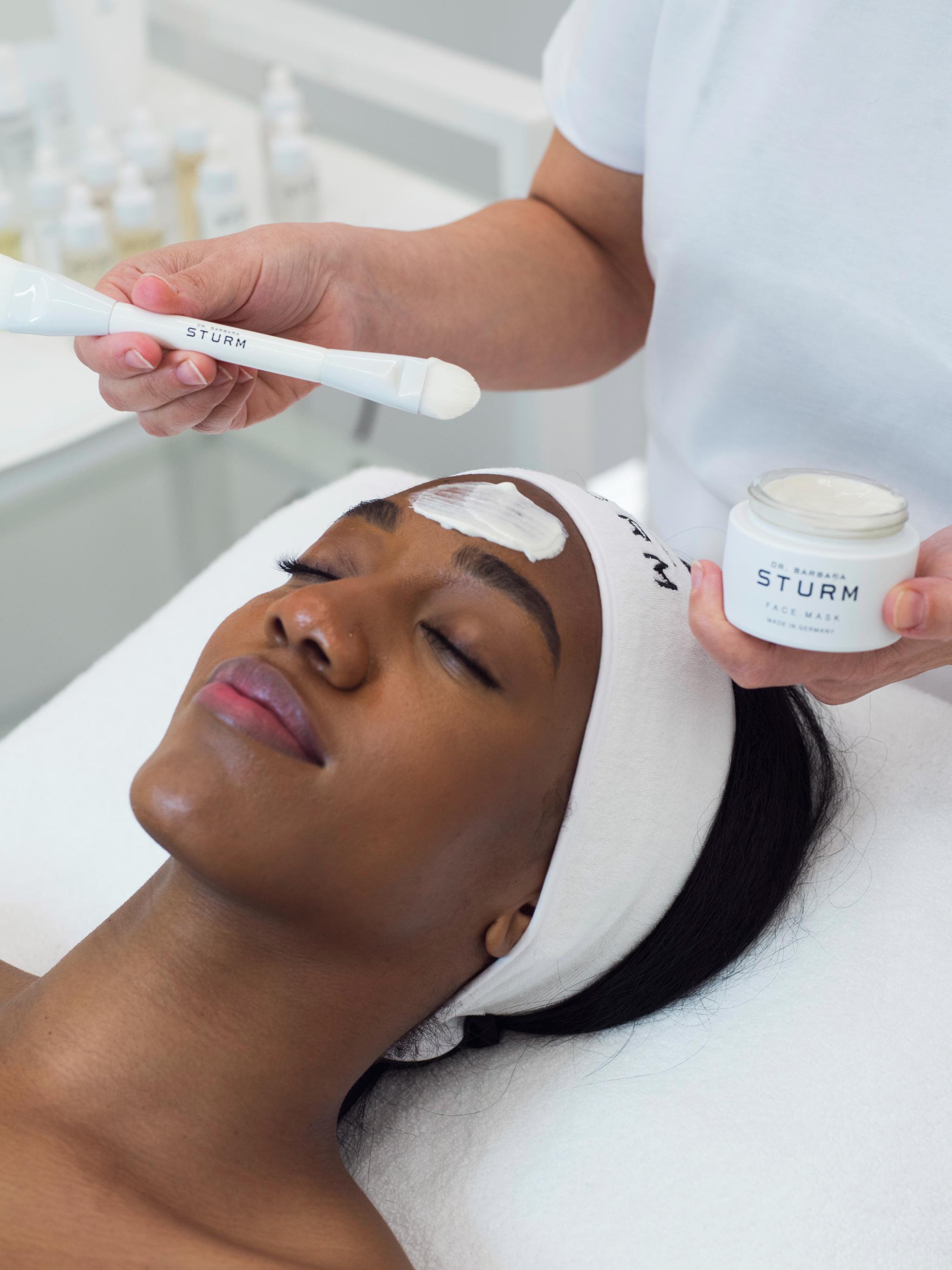 "أبوتيكا بيوتي كو" Apotheca Beauty Co.: وجهتك لعناية متخصّصة ببشرتك