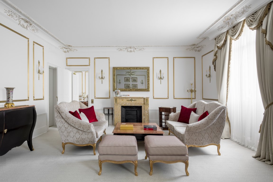 إل بالاس برشلونة: عنوان راقٍ للإقامات الرومانسية