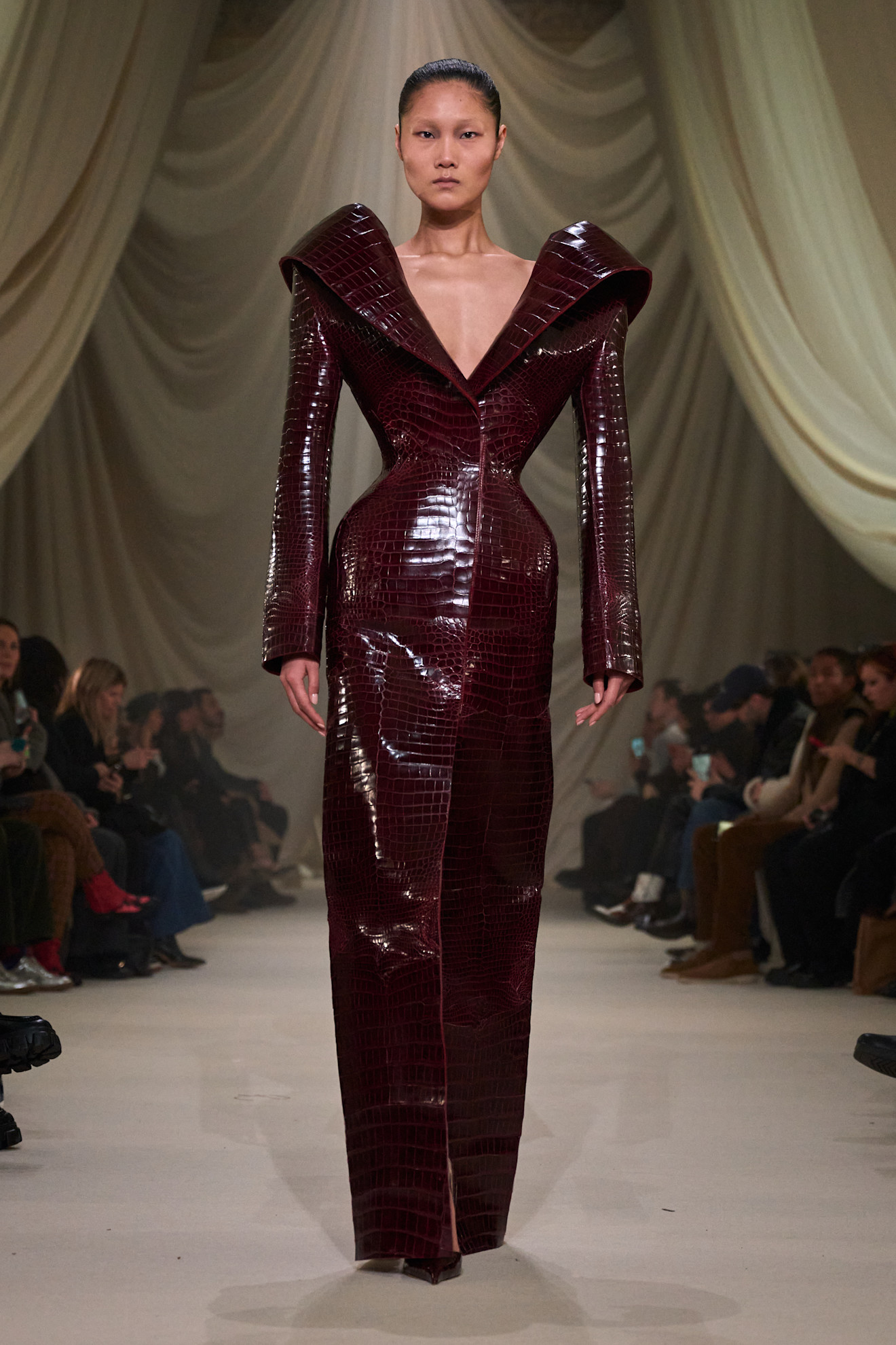 من مجموعة ASHI STUDIO ربيع و صيف 2026 للازياء الراقية