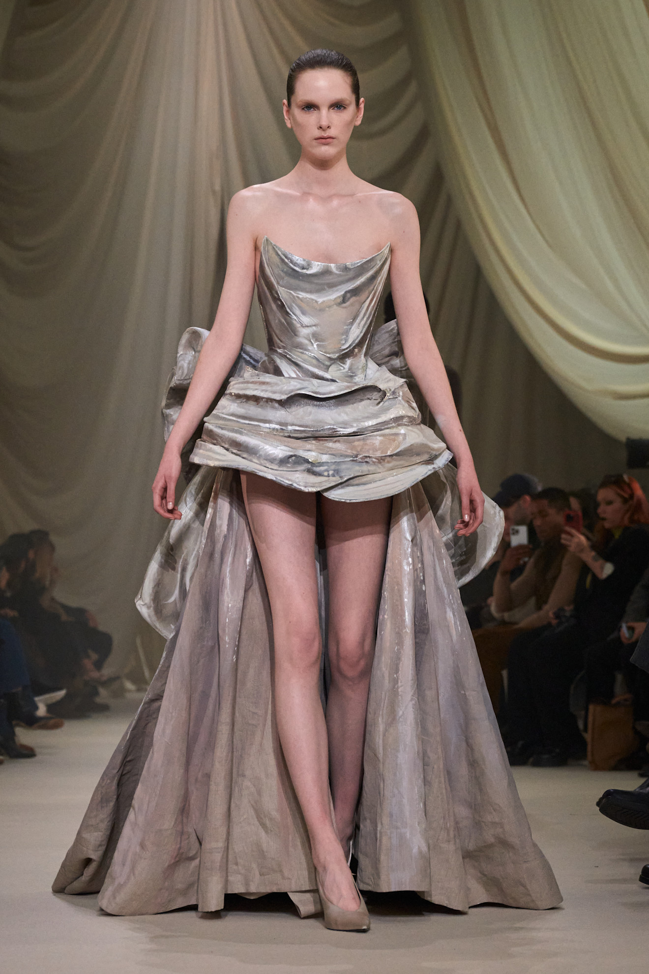 من مجموعة ASHI STUDIO ربيع و صيف 2026 للازياء الراقية