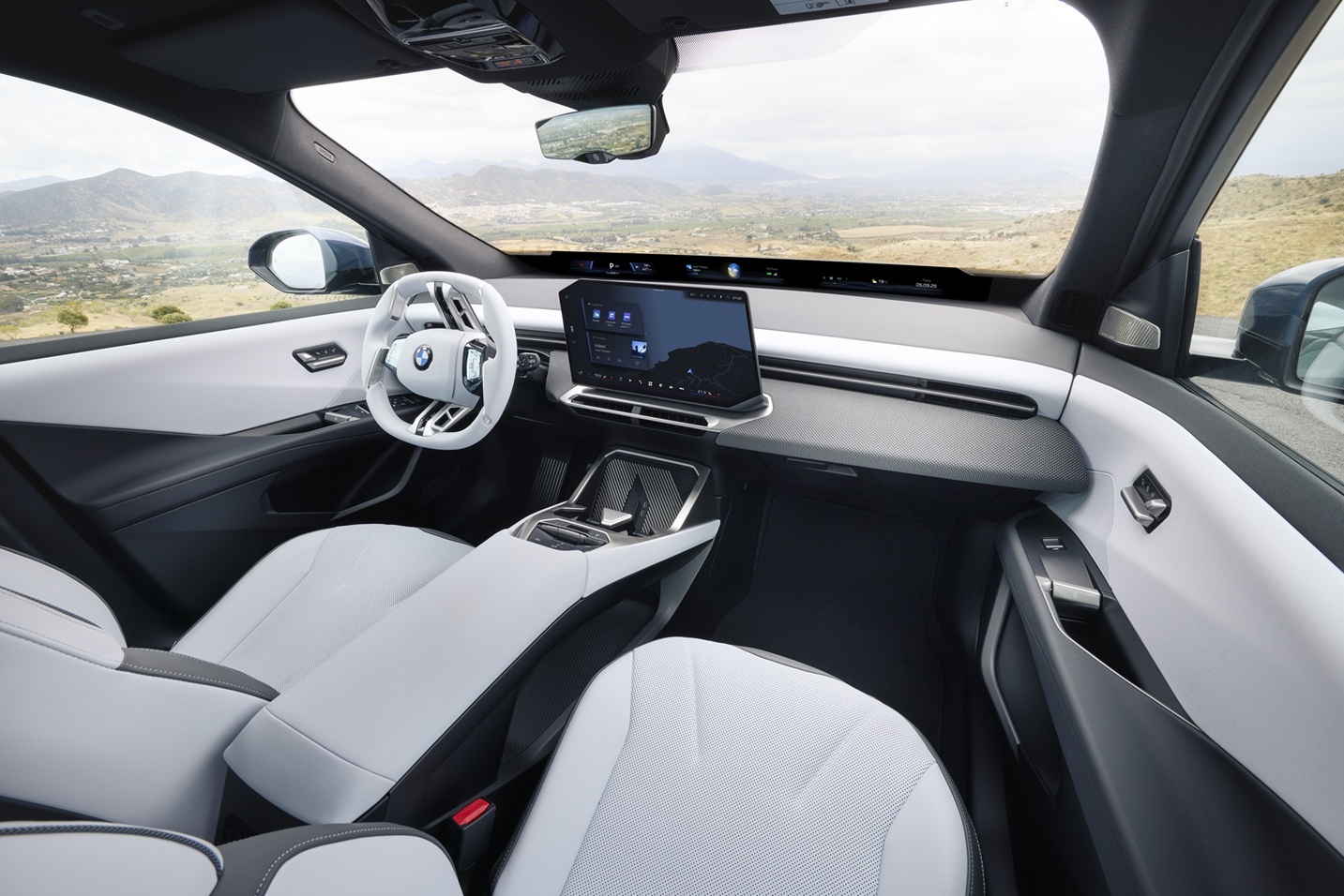 فجر حقبة جديدة في تاريخ BMW يبدأ مع BMW iX3 الجديدة كلياً
