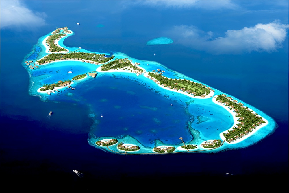 Baccarat Hotel & Residences Maldives يكشف عن حملة جديدة من بطولة أدريانا ليما: رؤية فريدة للحياة على الجزر