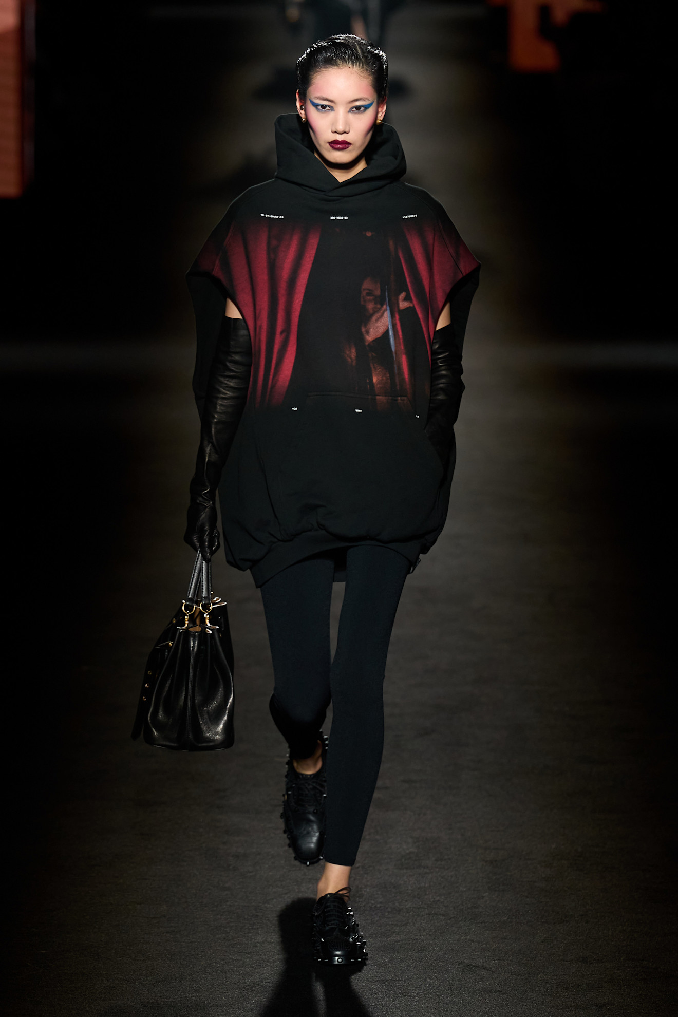 من مجموعة Balenciaga خريف و شتاء 2026 للملابس الجاهزة