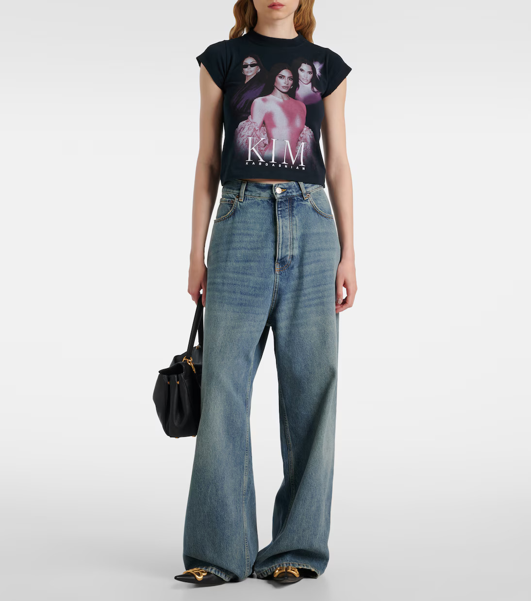 اطلالة من Balenciaga 