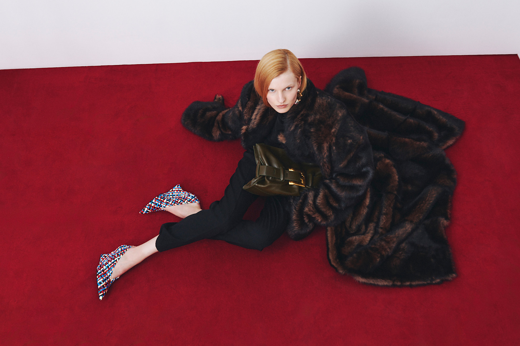 مجموعة ريزورت 2026 من بالمان: بالمان يقدّم الفرو الاصطناعي كعنصر قوة ودراما في الإطلالة