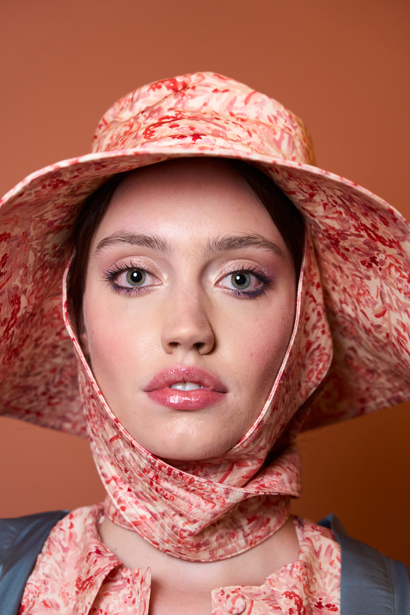 Beccaria وشاح الرأس مع القبعةمن