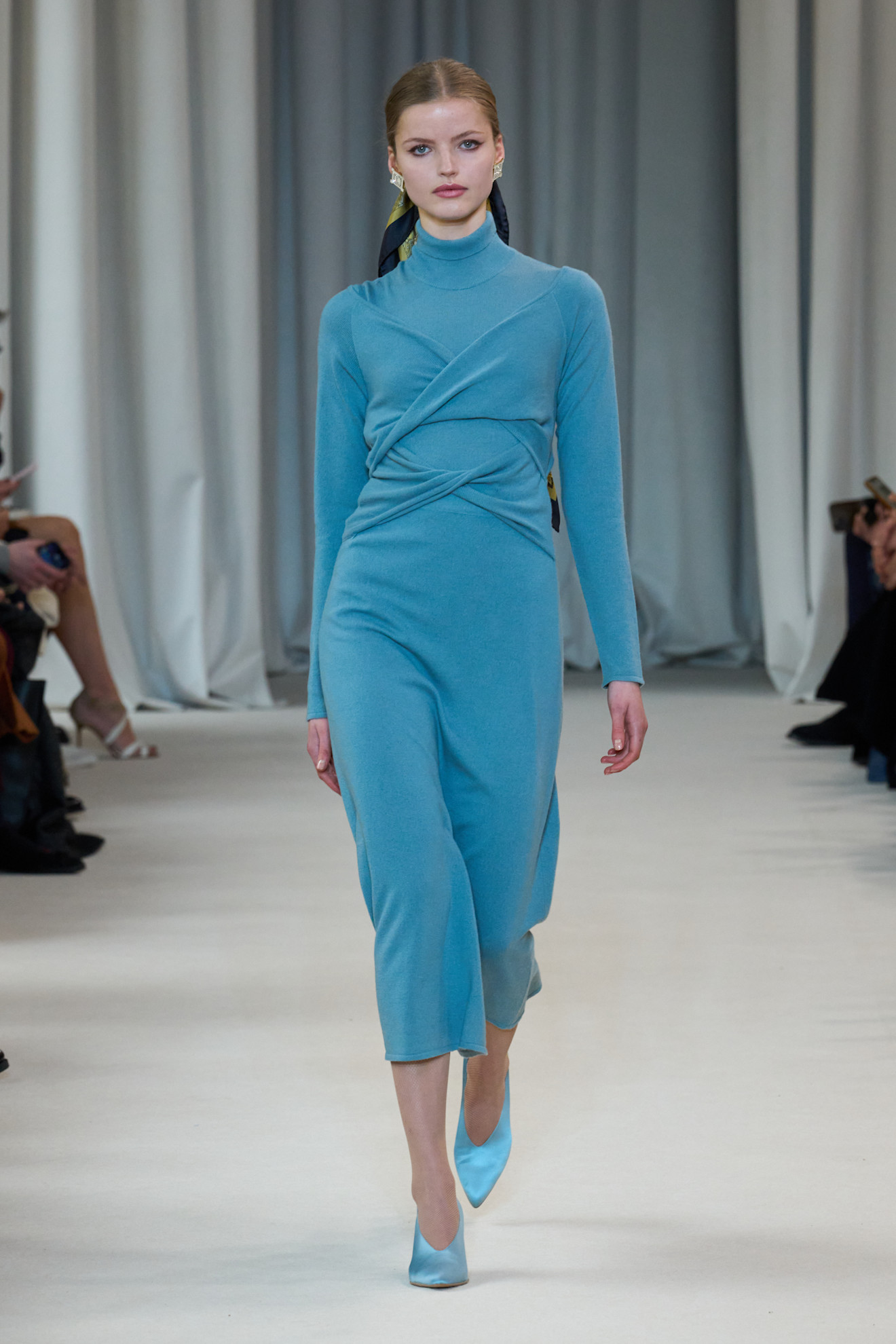 اللّون الأزرق خيار مميّز لشتاء 2026