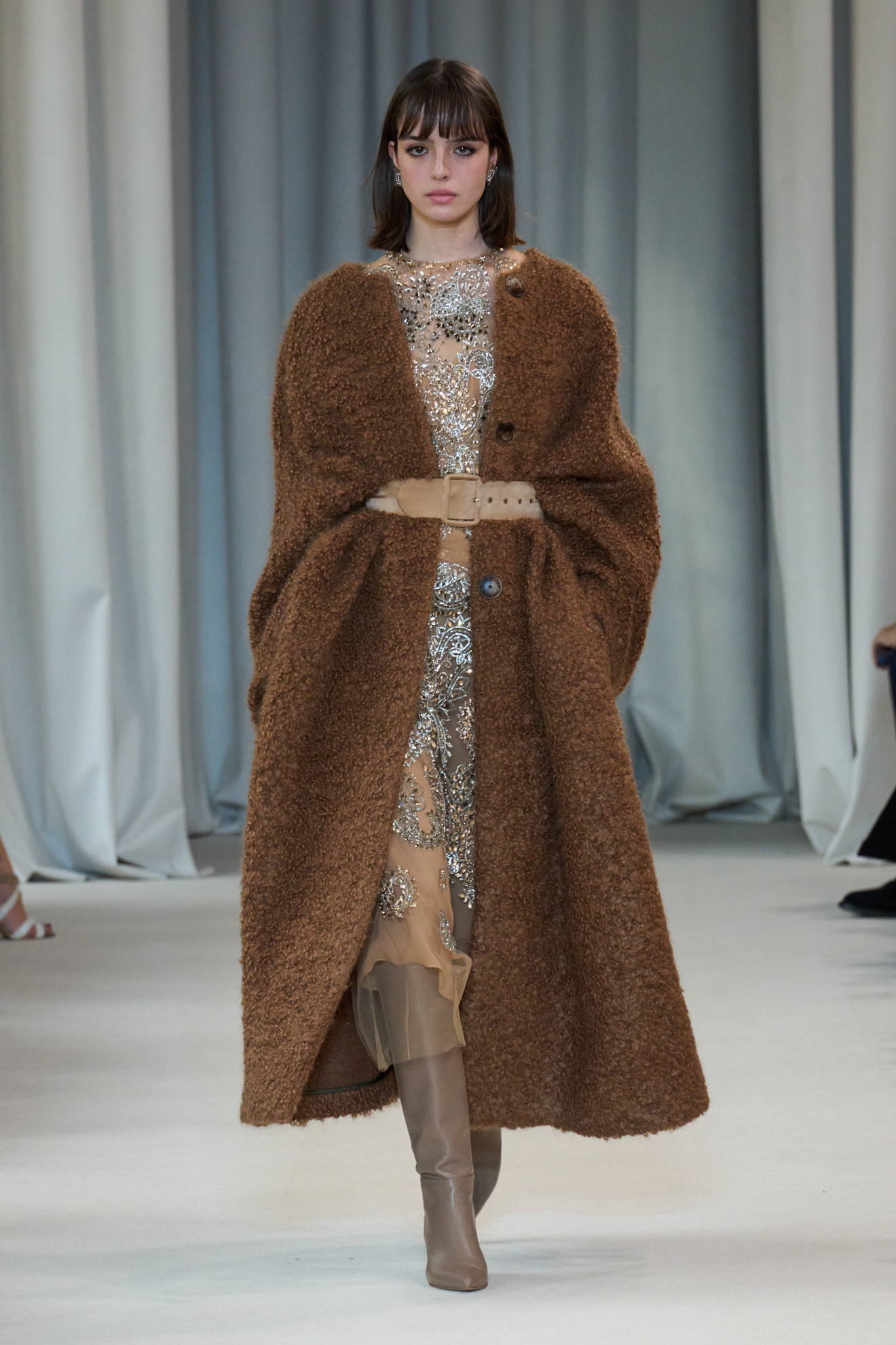 الحزام العريض