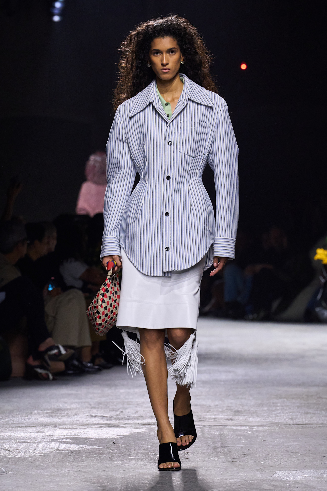 Bottega Veneta اللون اللافندر أزهى ألوان الباستيل من