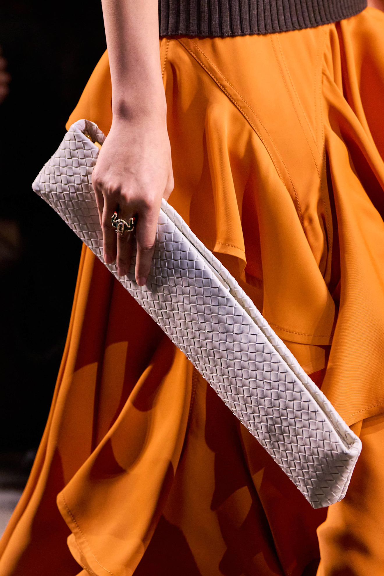 "بوتيغا فينيتا" Bottega Veneta