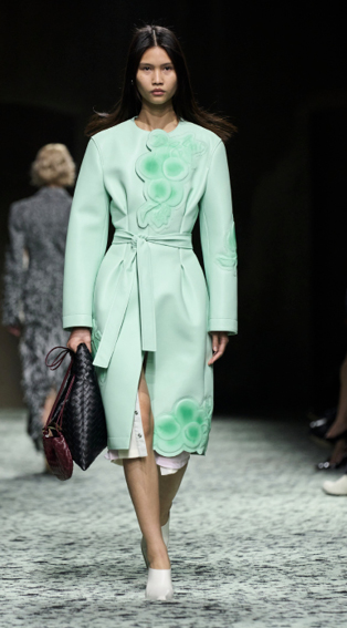 بوتيغا فينيتا" BOTTEGA VENETA