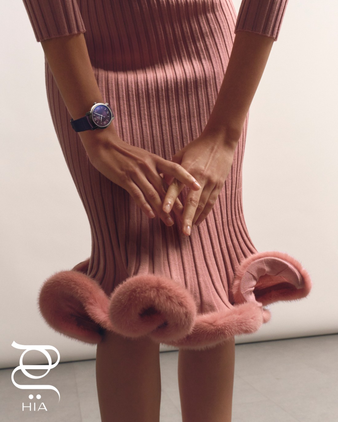 ساعة Lady Premier AUTOMATIC 36 ذاتية التعبئة بعلبة من الفولاذ المقاوم للصدأ،  قطرها 36 مم، وسوار من جلد التمساح من "بريتلينغ" Breitling فستان من "فندي" Fendi