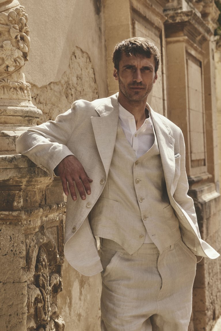 Mediterranea المجموعة الكبسولية لموسم ذروة الصيف من Brunello Cucinelli