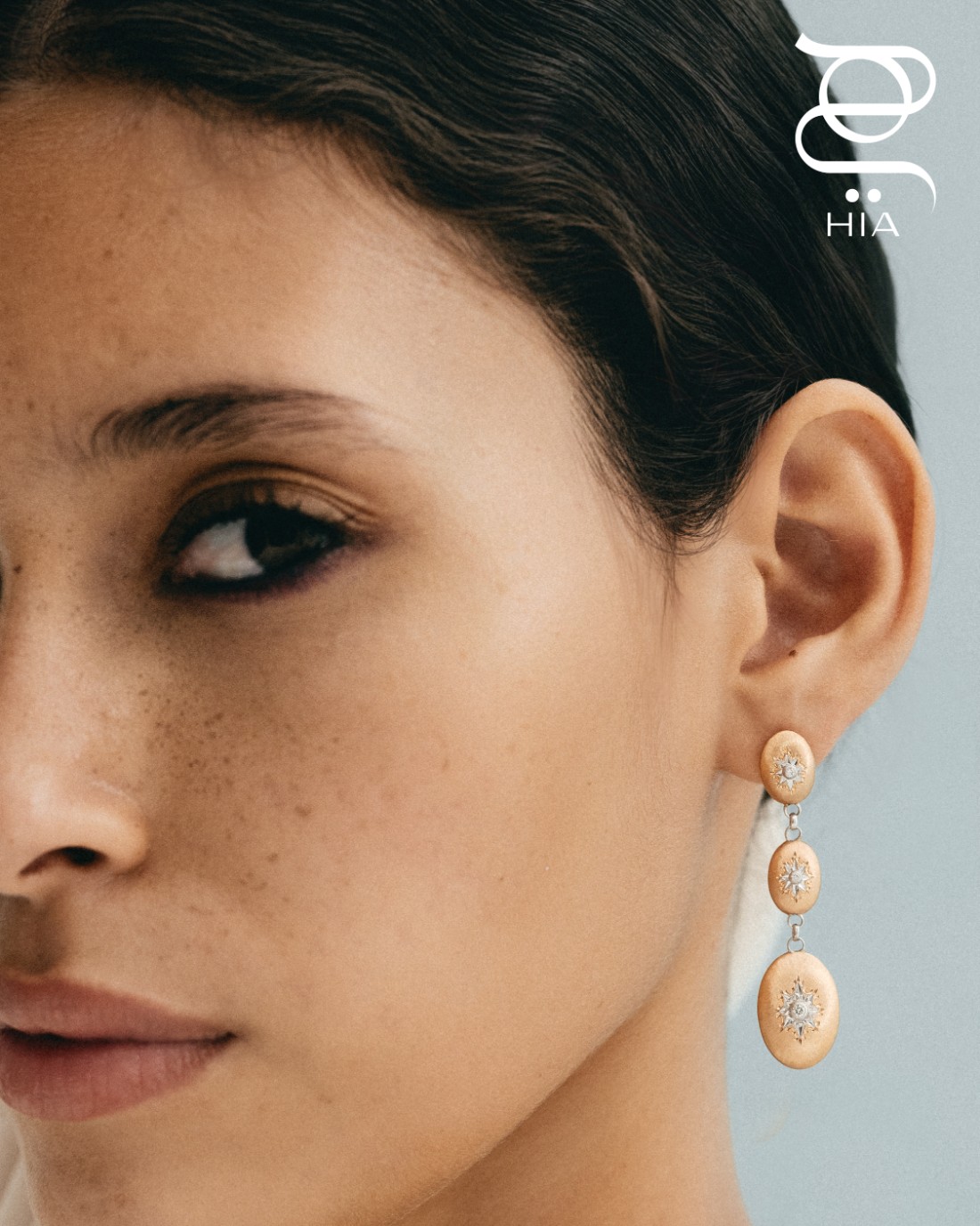 أقراط أذن MACRI CLASSICA من الذهب الأصفر والأبيض والماس من "بوتشيللاتي" BUCCELLATI