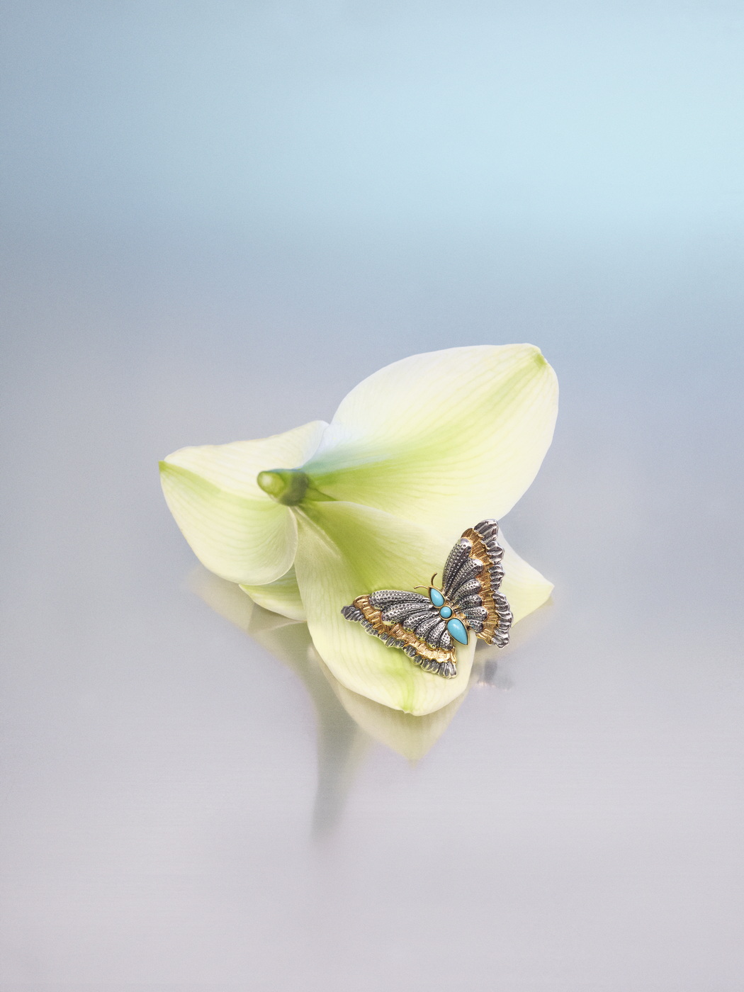 قطعة مجوهرات من تشكيلة بلوسومز من علامة بوتشيلاتي