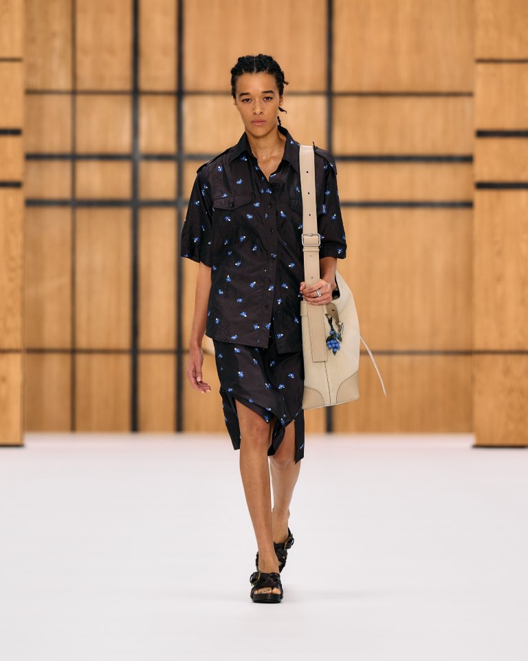 Burberry تكشف عن تشكيلتها لموسم صيف 2027