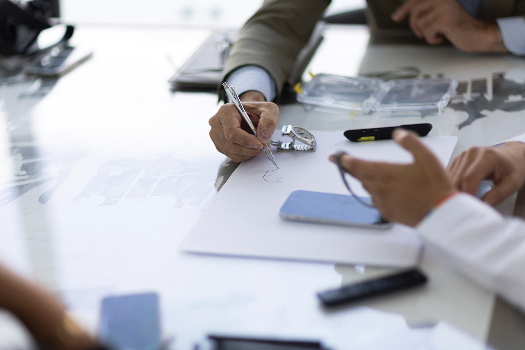 "بولغري" تعيد تخيّل "أوكتو فينيسيمو" بالخط العربي 