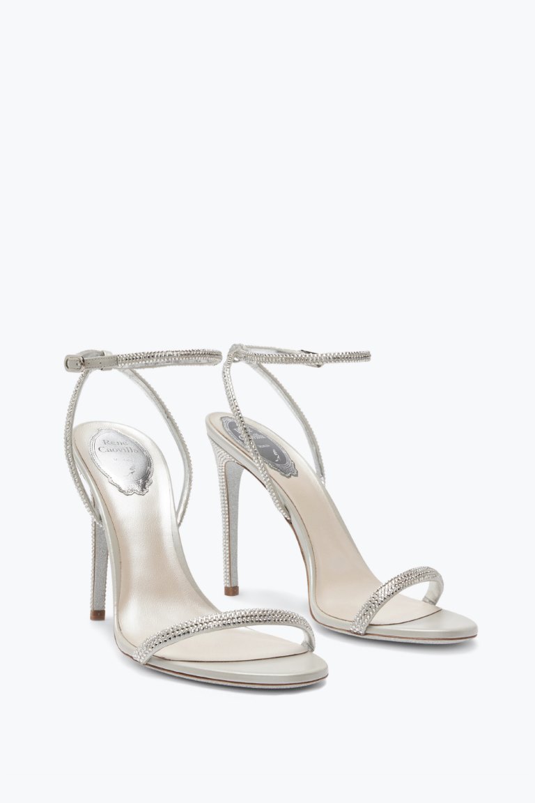 Rene Caovilla تطلق حملتي أوليمبوس والزفاف لربيع وصيف 2026