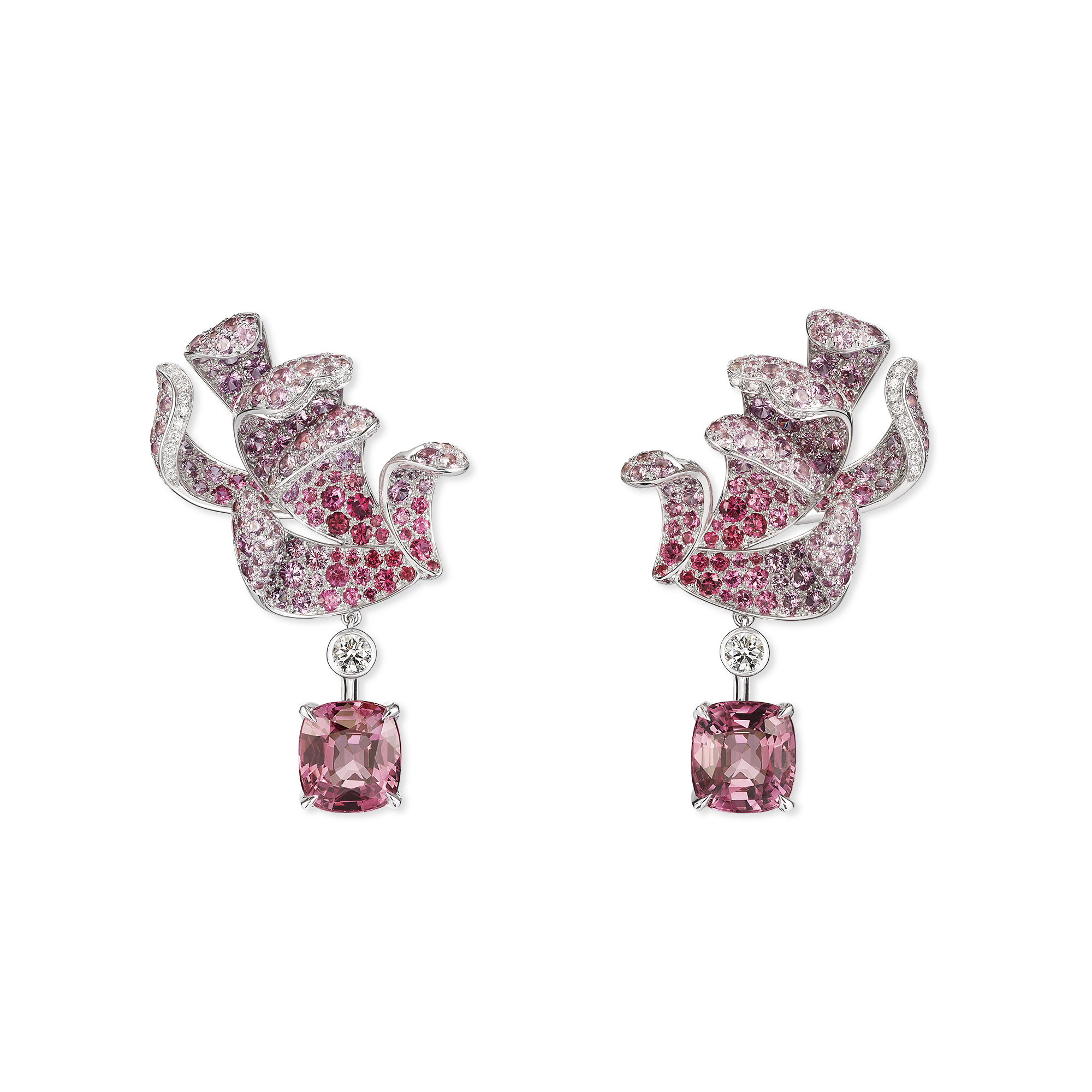 أقراط Sweetshrub من مجموعة CHAUMET Jewels by Nature