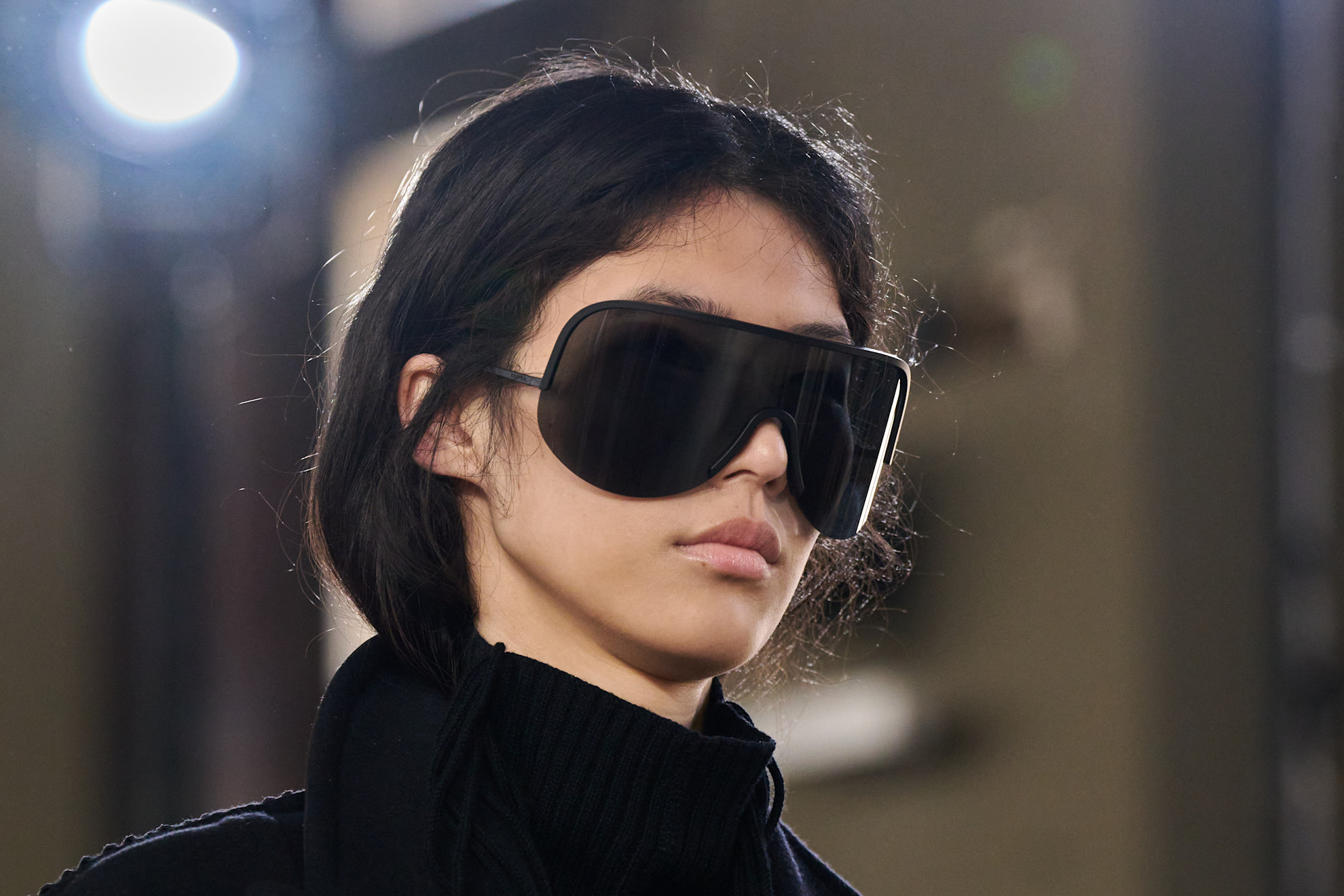 Carven النظارات الكبيرة من أساسيات موضة الثمانينات