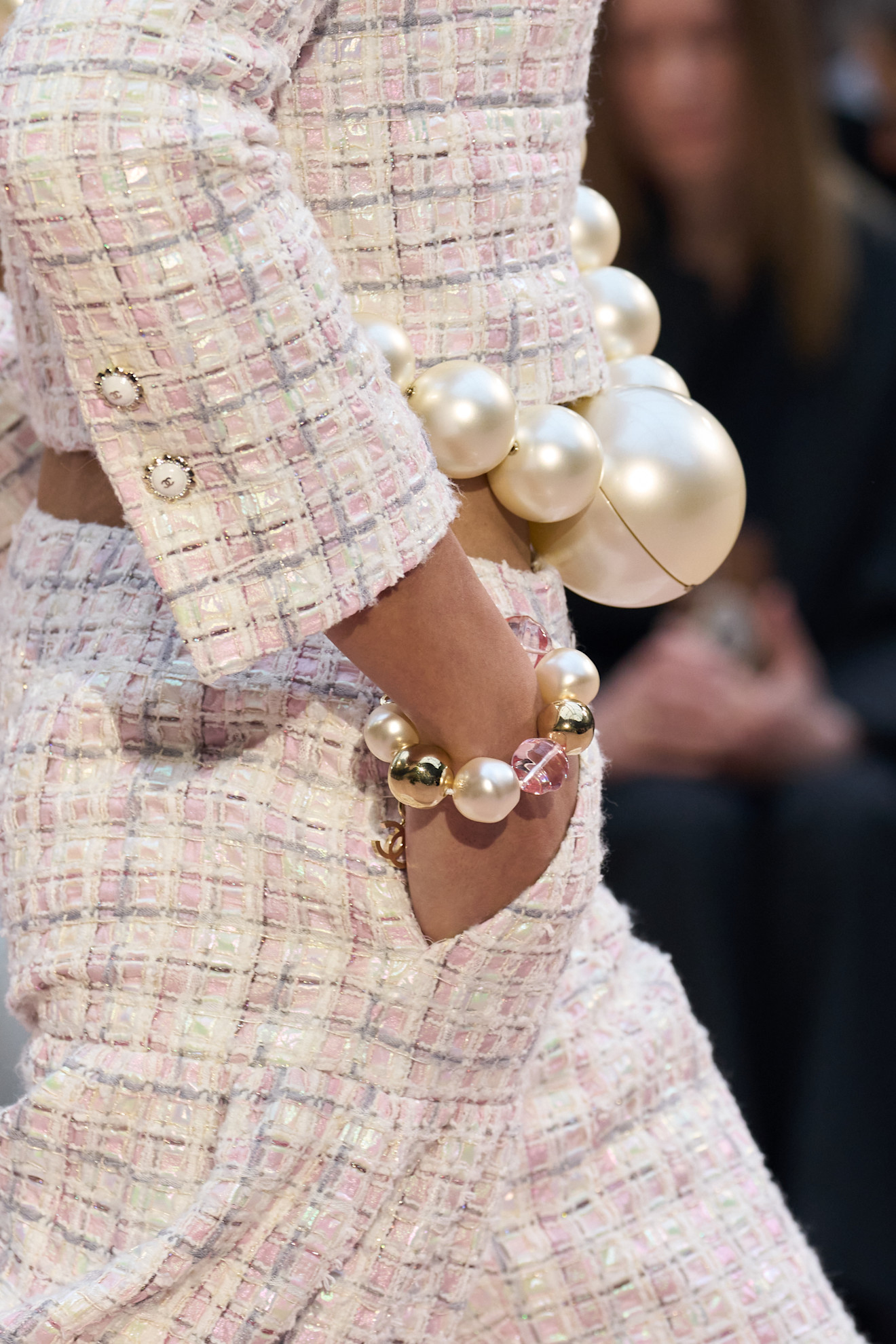 Chanel أساور اللؤلؤ المميزة من