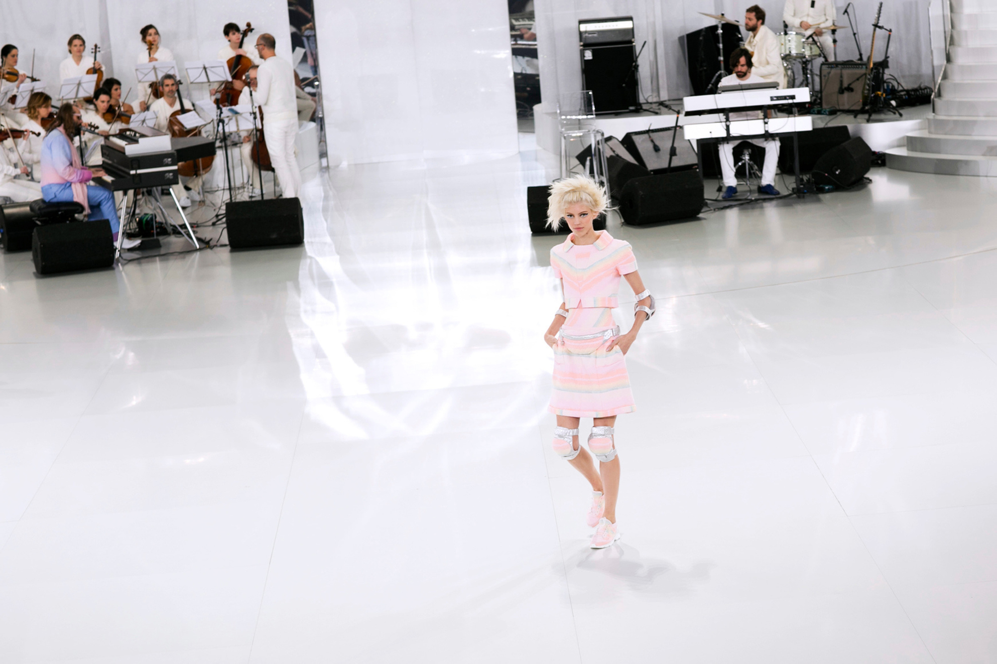 من مجموعة "شانيل" CHANEL لربيع وصيف 2014 للأزياء الراقية