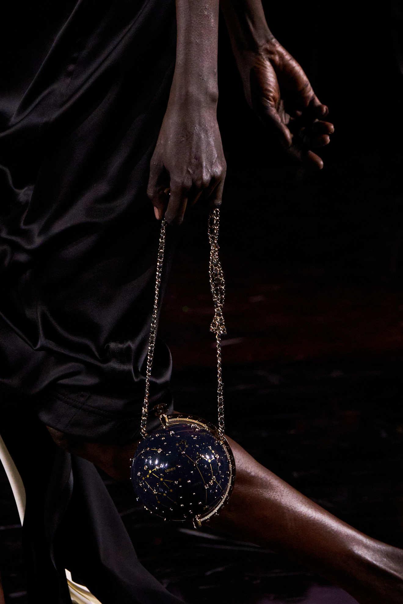 Chanelحقيبة صغيرة للسهرات من