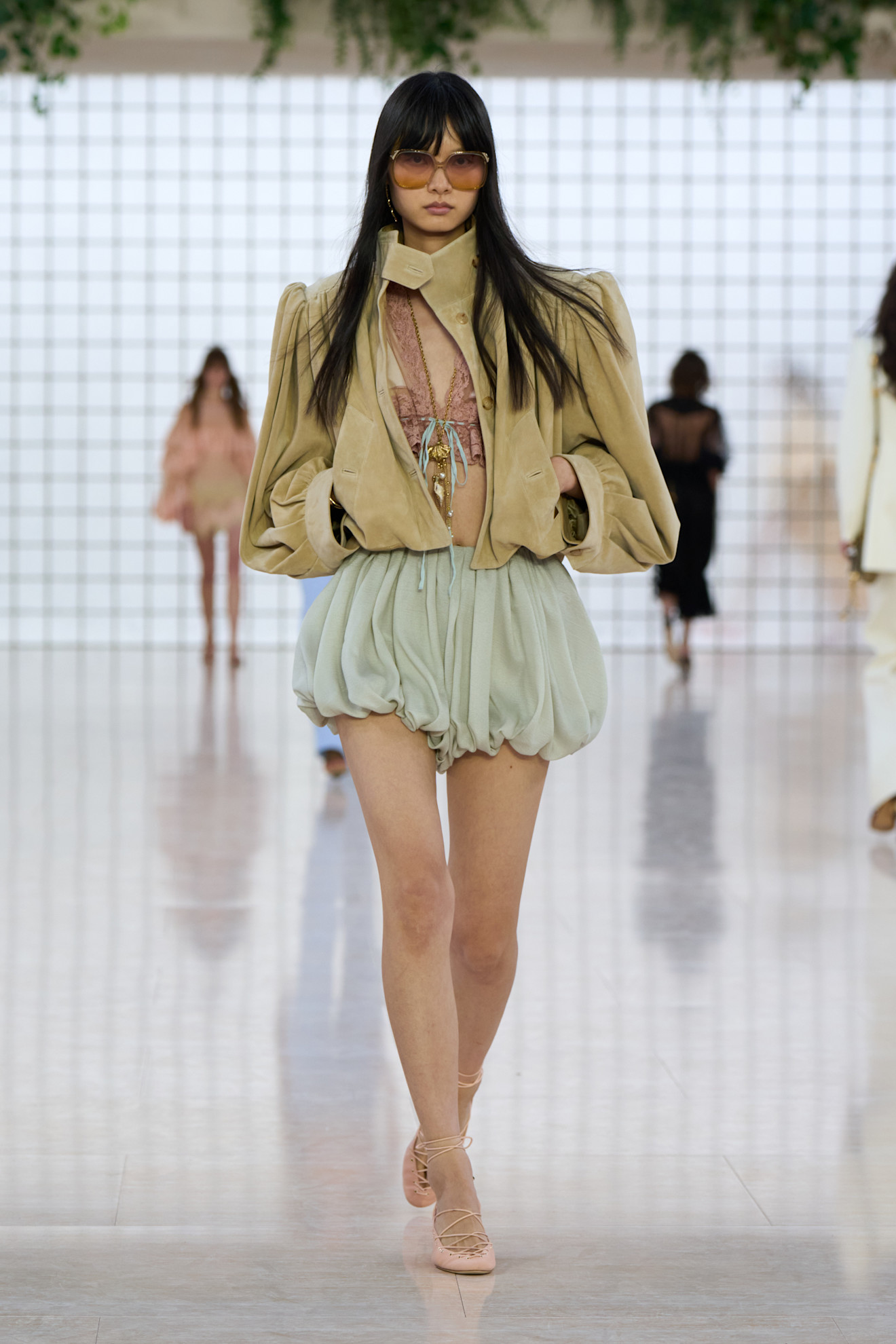 Chloe تنورة فقاعات شفافة من