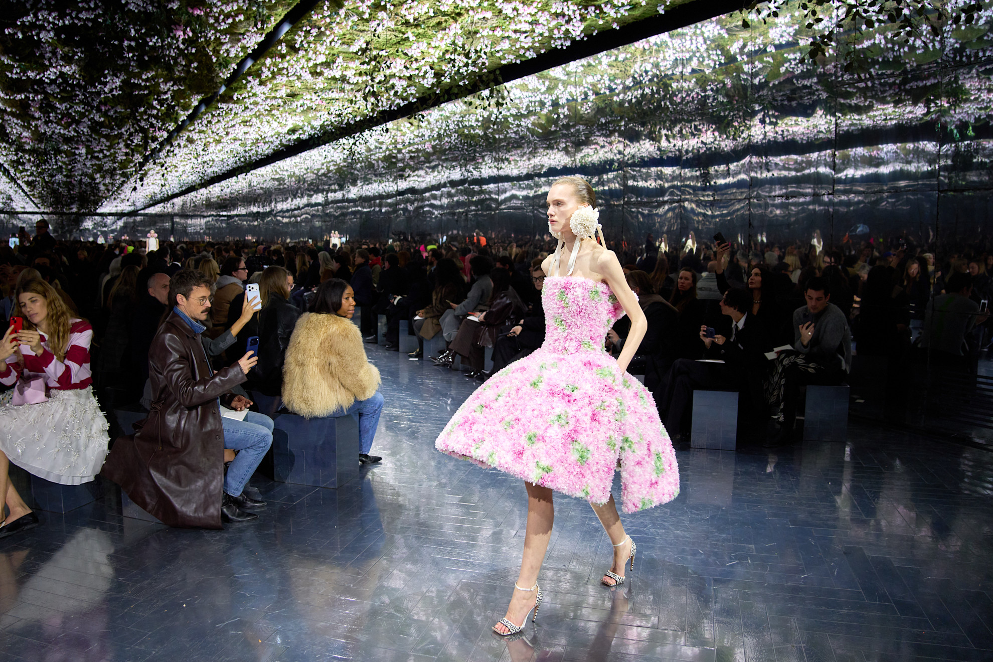 من عرض Dior ‏للأزياء الراقية لموسم صيف 2026