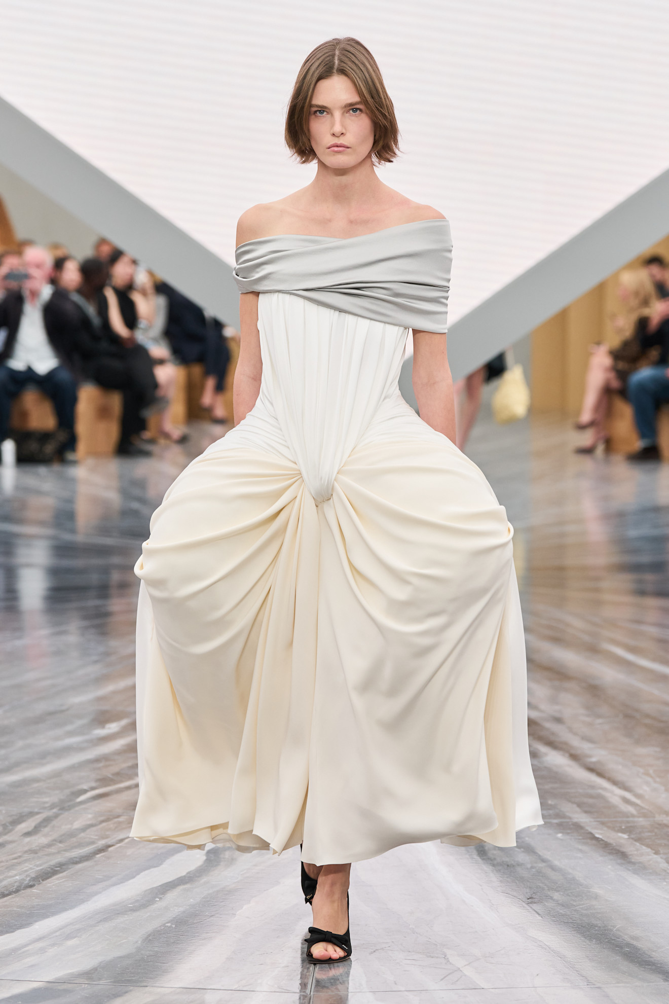 من مجوعة Dior ربيع و صيف 2026 للملابس الجاهزة