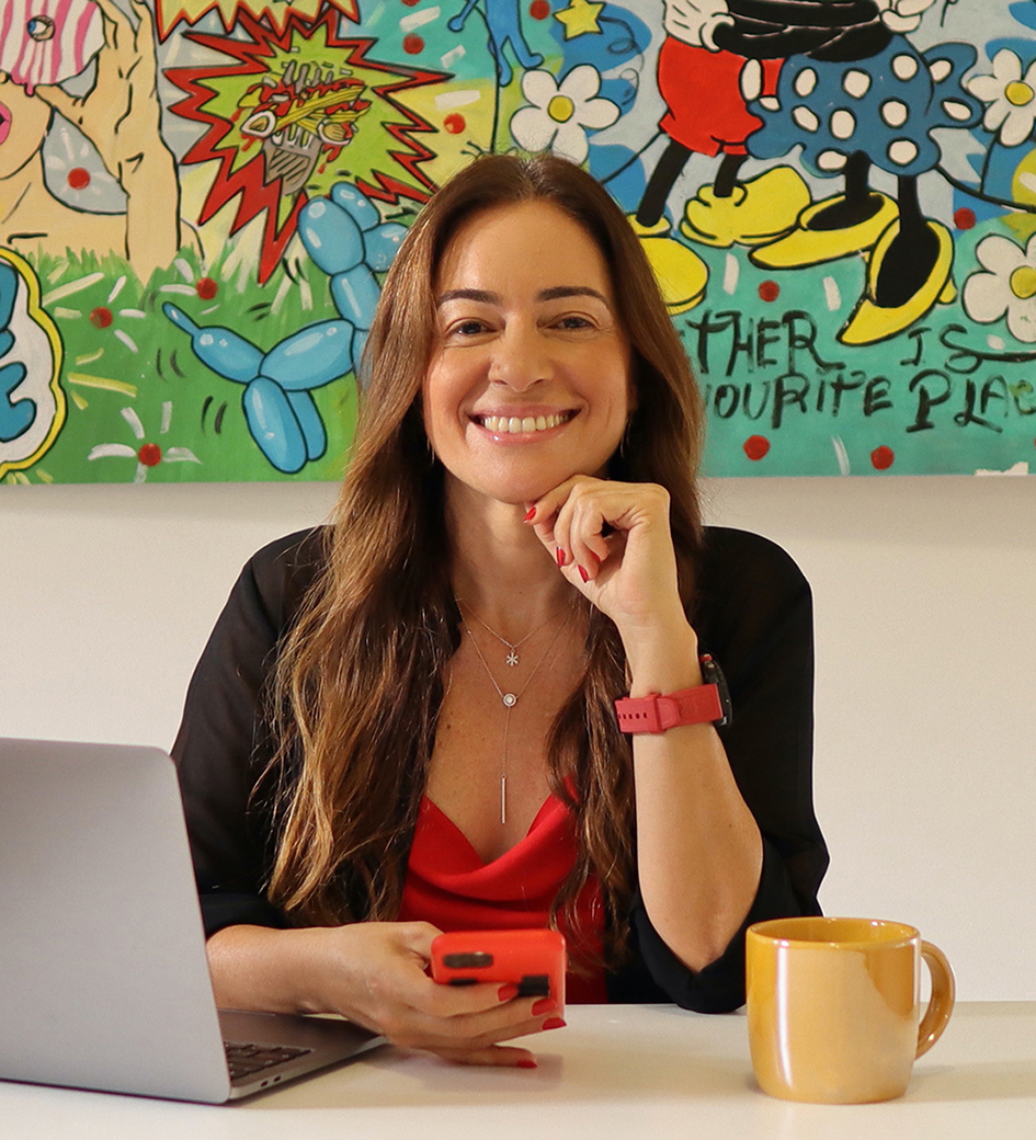  كريستين أسود