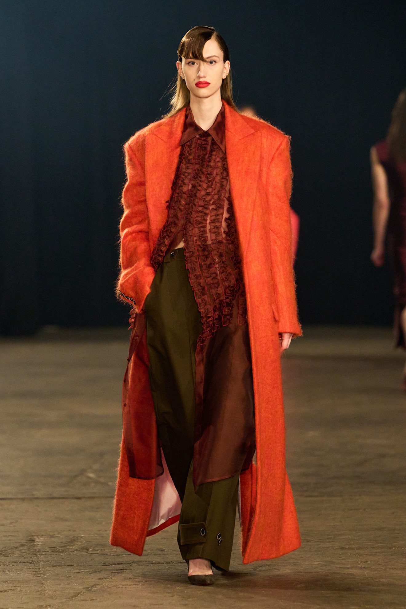 موضة معاطف الصوف المستقيمة