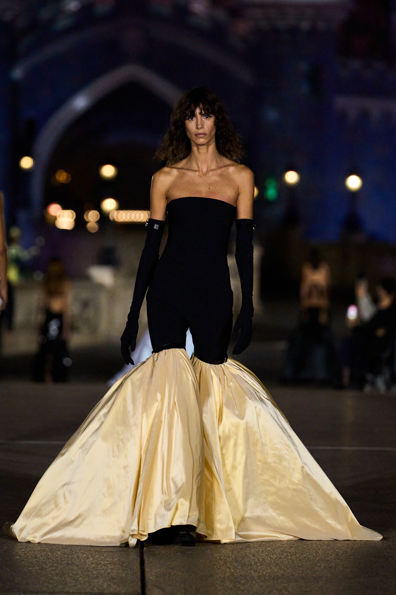 التصاميم الـoff shoulders