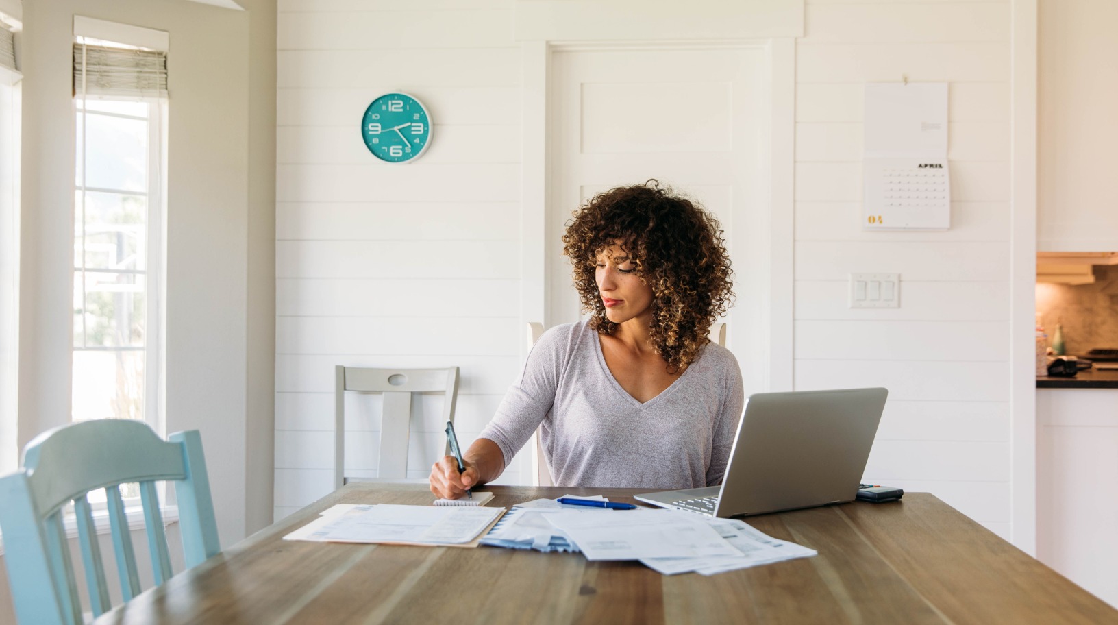 حدد أهدافًا مالية