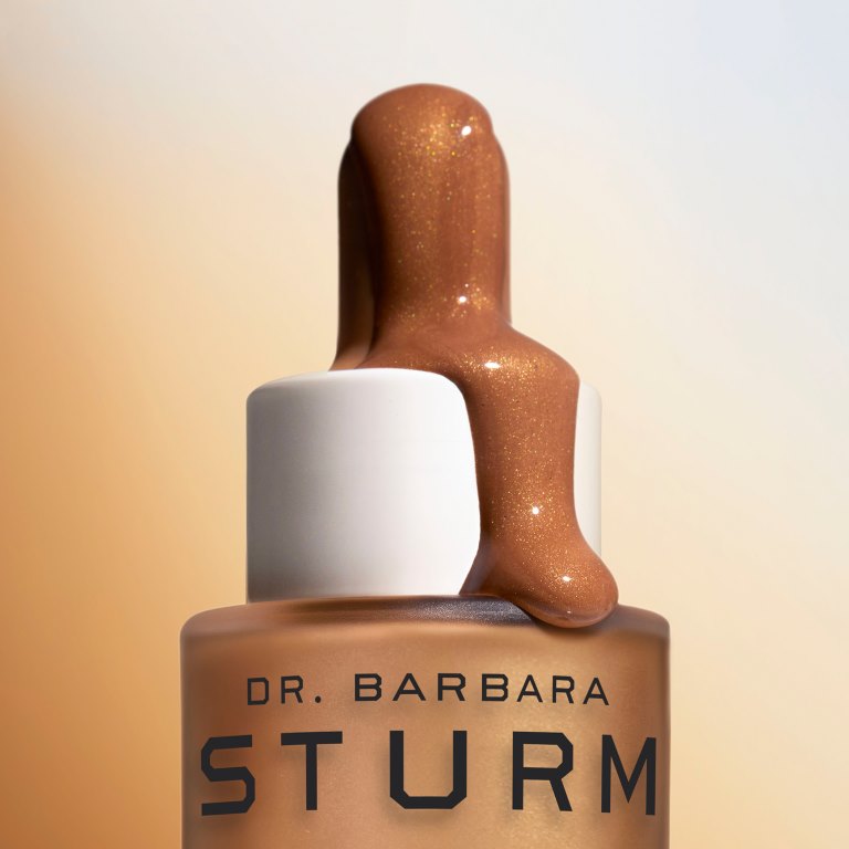 Dr. Barbara Sturm تطلق مستحضر التسمير المثالي