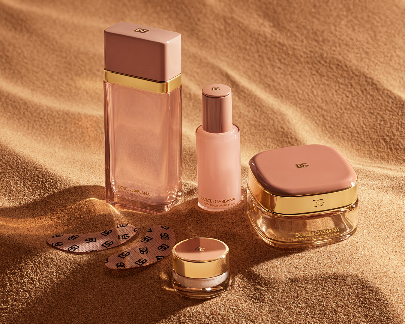 تشكيلة مكياج أعياد 2026 – إطلالة النهار