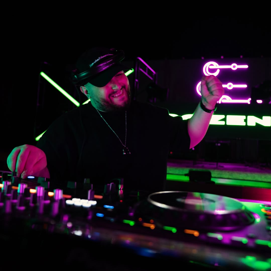 DJ FROZEN في حفلات بيست هاوس ختام الأسبوع