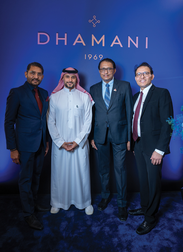 "مانِيش" و"روهيت" و"أميت دهماني"