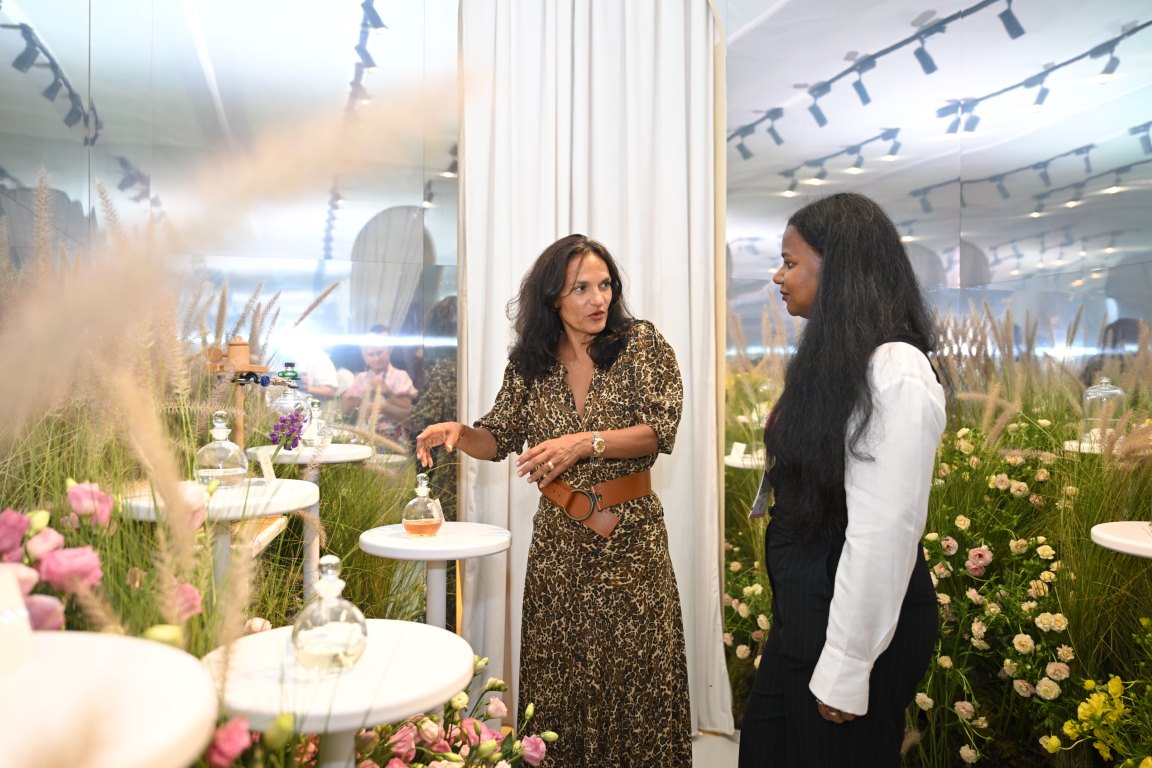 روائح الشركة العالمية للنكهات والعطورIFF  تأسر ضيوف معرض بيوتي وورلد الشرق الأوسط 2025