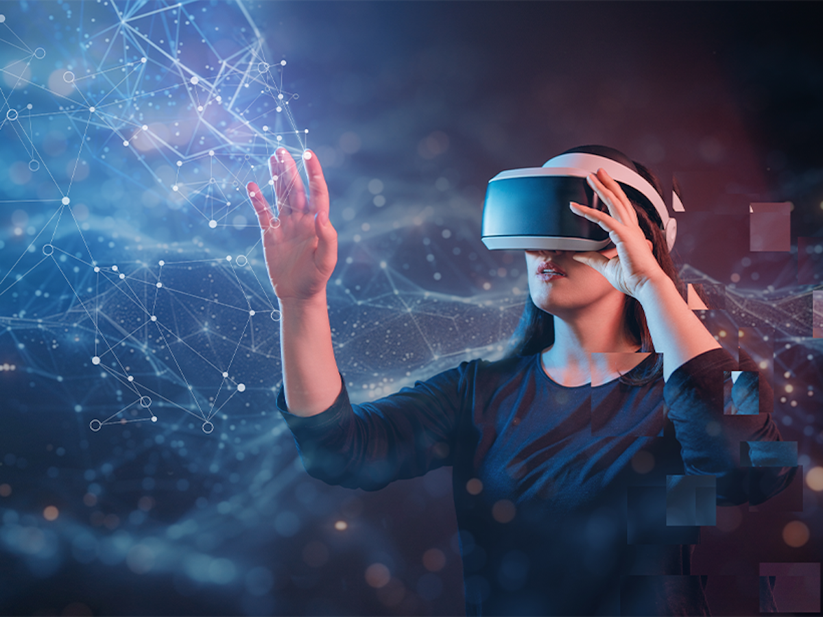 تقنيات الواقع المعزز (AR) والواقع الافتراضي (VR) 