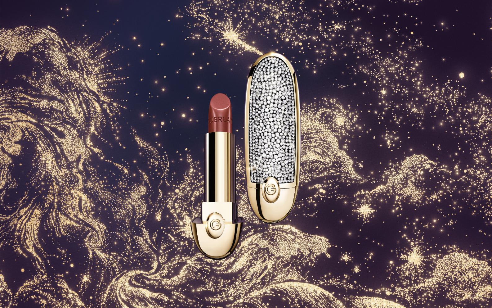 أحمر شفاه روج جي Le Strassé ودرجته اللونية 03 Le Nude Intense Satin