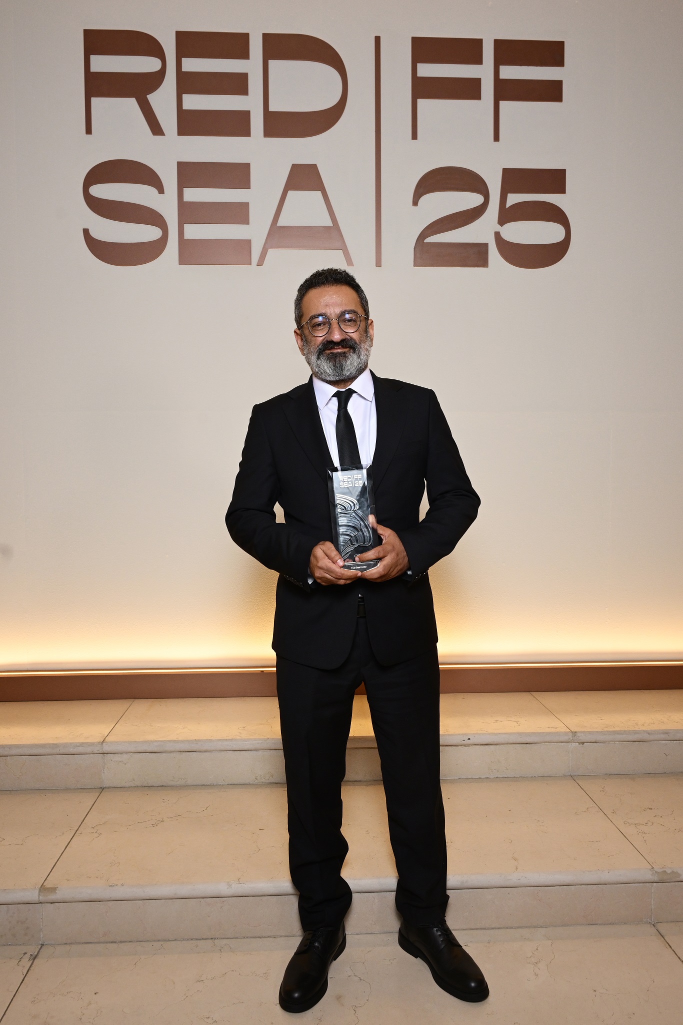 جورج خباز يحصد جائزة أفضل ممثل عن فيلم "يونان"