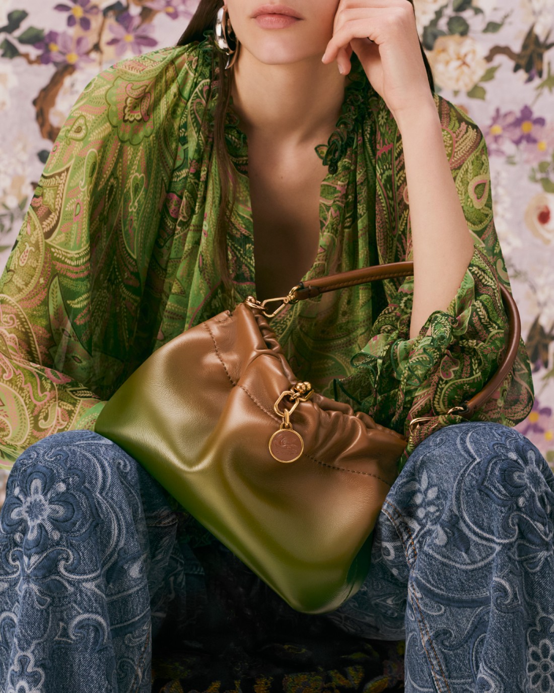 حقيبة ڤيلا بلوسوم بتصميمٍ جديد 