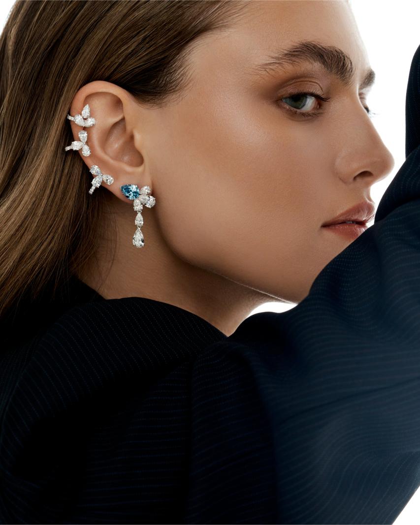 Ear Cuff خفّة معمارية برؤية نقيّة